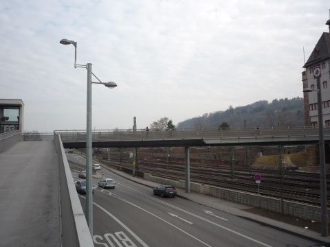 Brcke ber die Bahnlinie Stuttgart - Ulm