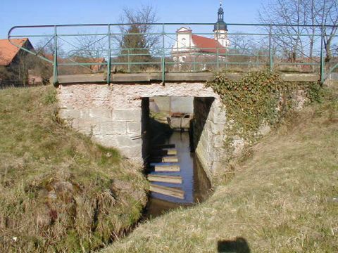 Brücke über den Seitenkanaldes Kohlbach