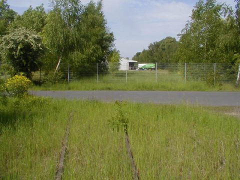 Bahn�bergang �ber die Barter�der Stra�e