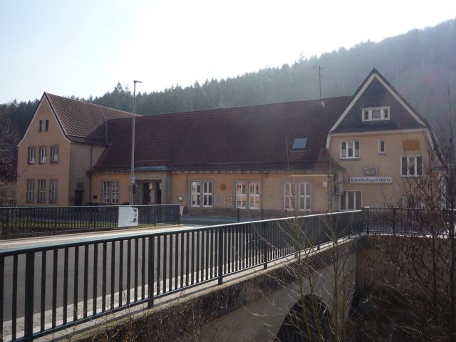 Bahnhof T�rkism�hle