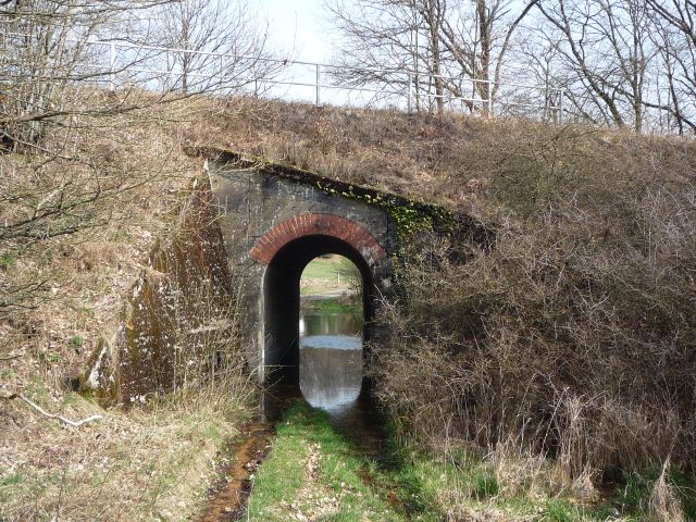 Br�cke �ber einen Fu�weg