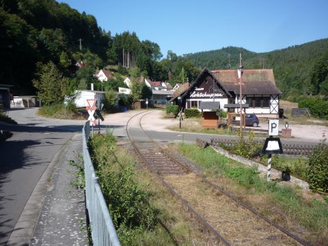 Bahnbergang ber die Bahnhofstrae