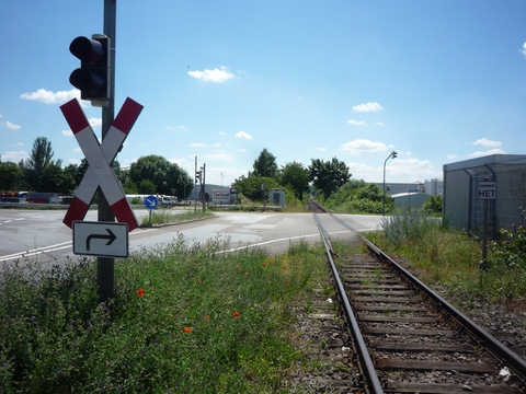 Bahnbergang ber die Joachim-Bechner-Strae