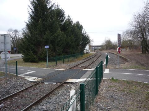 Bahnbergang ber einen Fuweg