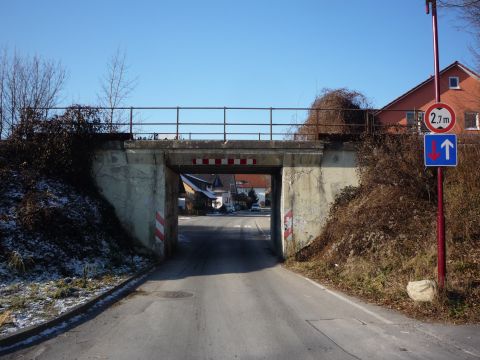 Brücke über die Doktor-Fritz-Guth-Straße
