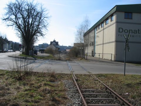 Bahnbergang vor dem Gterbahnhof Weingarten