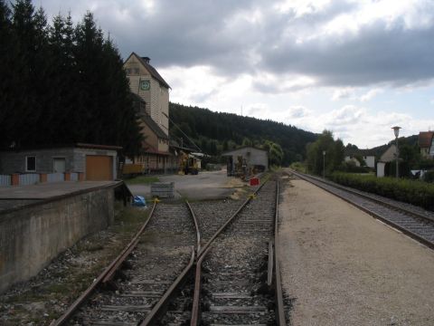 Abzweig zum Raiffeisen-Lager