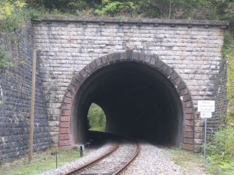 Westportal des kleinen Tunnels in der Stockhalde
