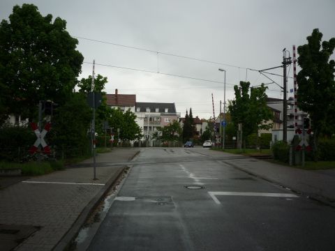 Bahnübergang über die Schleinkofer-Straße
