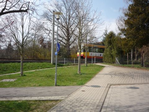 Zufahrt zum Bahnhof Ittersbach