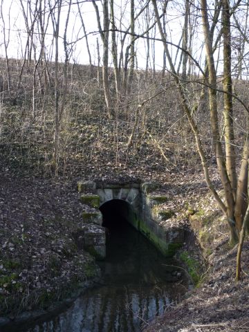 Durchlass des Gr�ndelbachs