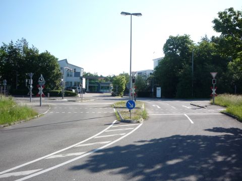 Bahnübergang über die Schönaicher Straße