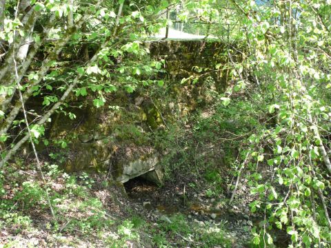 Bachdurchlass vor der Haltestelle Weiachbrcke