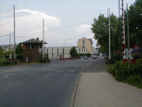 Bahnbergang ber die Ochshuser Strae