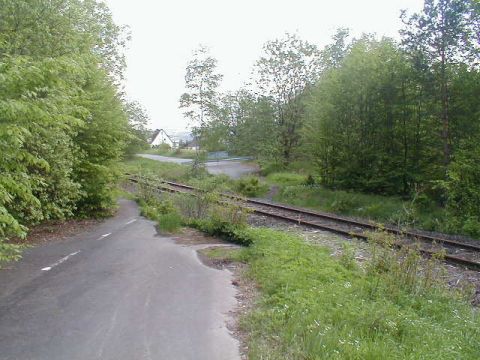 Bahnbergang zwischen Eschenstruth und Frstenhagen