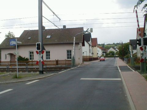 Bahnbergang ber die Bahnhofstrae