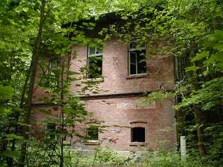 unteres Bahnhofsgebäude