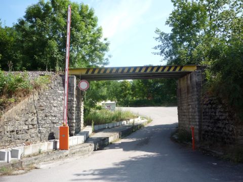 Brcke zum Zementwerk