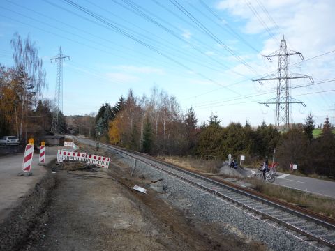 Ehemaliger Bahnübergang über die Ihringer Straße