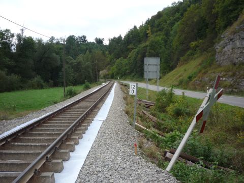 Bahnübergang an der Straße von Eyach nach Stetten