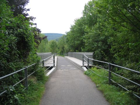 Brcke ber die Strae nach Unterhausen