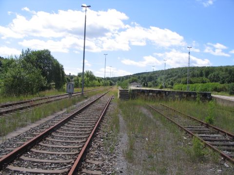Einfahrt in den Bahnhof Oberheutal