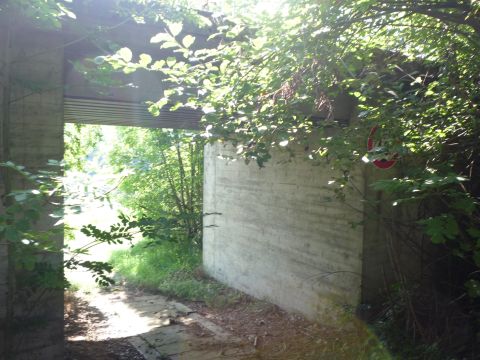 Brcke ber einen Feldweg