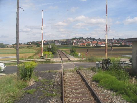 Bahnbergang ber die Strae von Oettingen nach Megesheim
