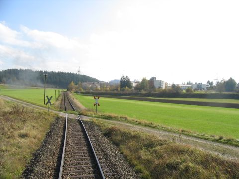 Bahnbergang eines Feldwegs vor Schongau
