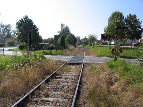 Bahnbergang im Sden von Oberneufnach