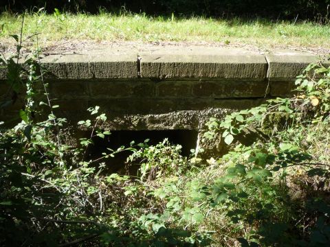 Brücke über einen Graben