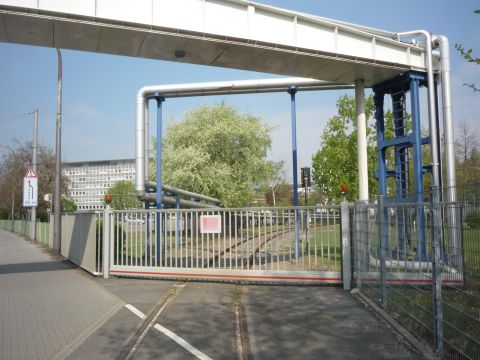 Zufahrt aus der Papierfabrik